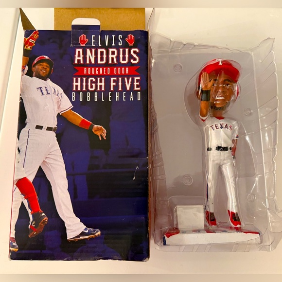MLB Other - MLB Texas Rangers Elvis Andrus “High Five”Bobblehead
